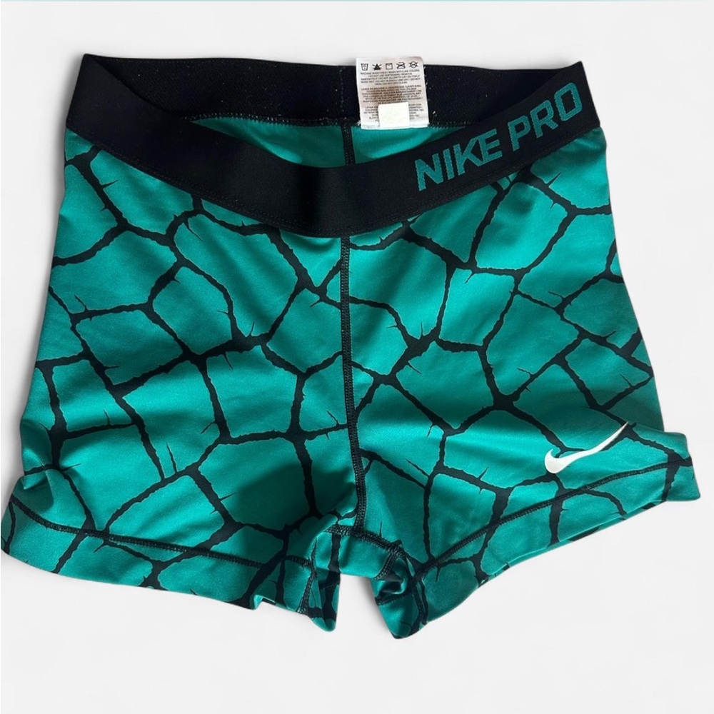 Nike Pro Turquoise and Black Activewear